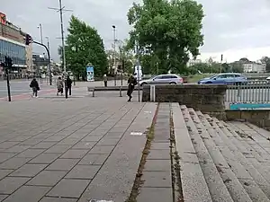 Location of a former railway and railway station without any traces whatsoever. Not mappable.