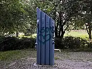 Individueller Umbau eines Straßenbrunnens in Form eines Kunstwerks (pump:style=artwork).