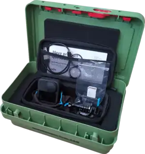 Das 360°-Kameraset in der geöffneten Versandverpackung.