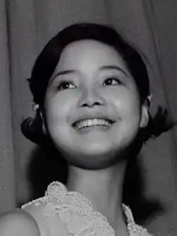 Teresa Teng smiling