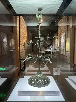 Han dynasty lotus lamp