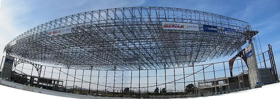 Hangar under construction for Iberia Airlines (XXL-150m span) Barcelona Airport, Spain
