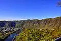 View over the Moselle and past the village of Dorf Bremm to the Calmont in the Eifel