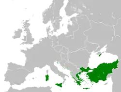 Map centred on Western Europe. The territories of the Byzantine Empire are shaded dark green; namely the Italian islands, southern Greece, south-central Bulgaria, southern Crimea and most of Turkey.