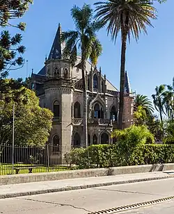 Soneira Castle, Montevideo, Uruguay: 1860–1871