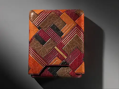 Cigarette case of leather and gold leaf by Pierre Legrain (1922), presenting a polychrome geometric decoration, Metropolitan Museum of Art, New York City