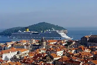 Cruise ship in Dubrovnik