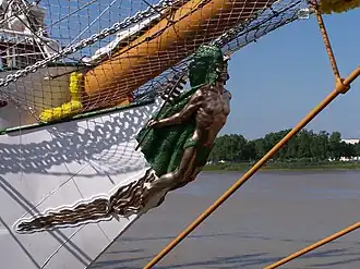 The figurehead of Cuauhtémoc is proudly displayed on the bow of the ship, honoring the last Aztec emperor. The ship's name reflects the warrior lineage of the emperor, known for his bravery and love of poetry.