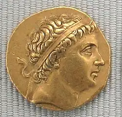 Gold coin of the Greco-Bactrian king Diodotus I (reigned c. 255–235 BCE), wearing a royal diadem.