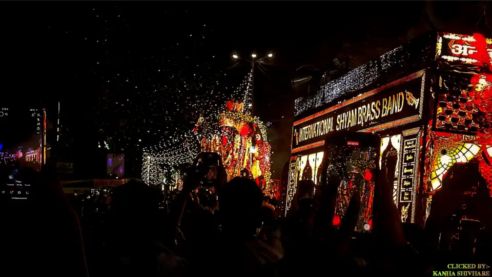 Garha fatak Jabalpur Mahakali idol(of Navratri) during dussehra chal samaroh