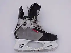 Ice hockey skate