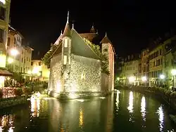 Palais de l'Isle jail by night