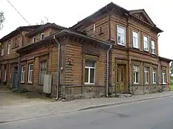 19th-century wooden building on Uzvaras street 49