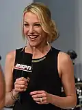Lindsay Czarniak sports anchor and reporter