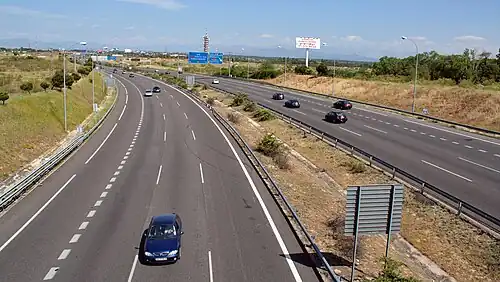 The M-40 autopista (motorway) is one of the beltways serving Madrid. It is one of the few non-toll autopistas of significant length.