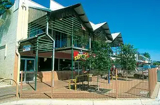 Katherine Main street (Stuart Highway / Katherine Terrace)