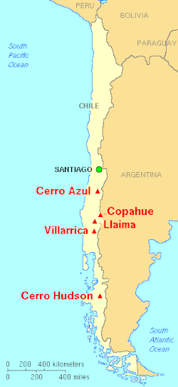 Five major volcanoes range from Cerro Azul in central Chile, south through Copahue, Llaima, and Villarrica, to Cerro Hudson.
