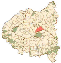 Location (in red) within Paris inner suburbs