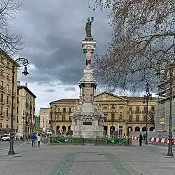 Fueros monument and Palacio de Navarra