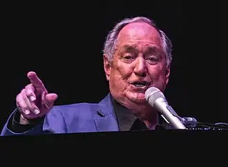 Sedaka performing in 2017