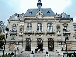 The Hôtel de Ville (town hall)