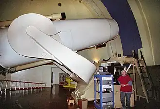 Palomar Observatory's 1.22-meter Samuel Oschin telescope was used to discover Makemake.