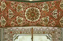 Painted ceiling in the Mahabat Khan Mosque in Peshawar (17th century, Mughal period)