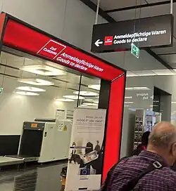 Red channel, for goods requiring declaration