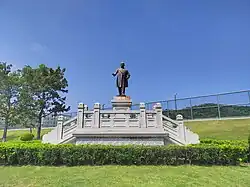 Bronze statue in the campus of Sun Yat-sen University, originally made and given by Umeya Shokichi