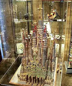 Model of the completed Temple. The Glory Façade is on the foreground.