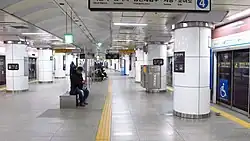 The platform at&nbsp;Hoehyeon Station&nbsp;on Seoul Subway Line 4 in Jung-gu, Seoul