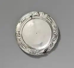 Roman plate; 1st–2nd century AD; height: 0.1&nbsp;cm, diameter: 12.7&nbsp;cm; Metropolitan Museum of Art