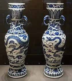 The David Vases; 1351 (the Yuan dynasty); porcelain, cobalt blue decor under glaze; height: 63.8&nbsp;cm; British Museum (London)