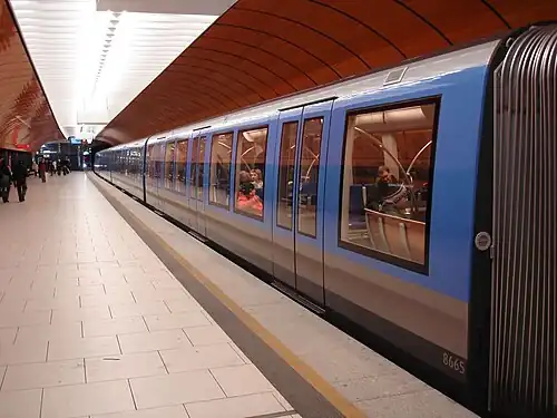 A Munich U-Bahn train at a station