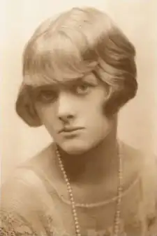 du Maurier, c. 1930